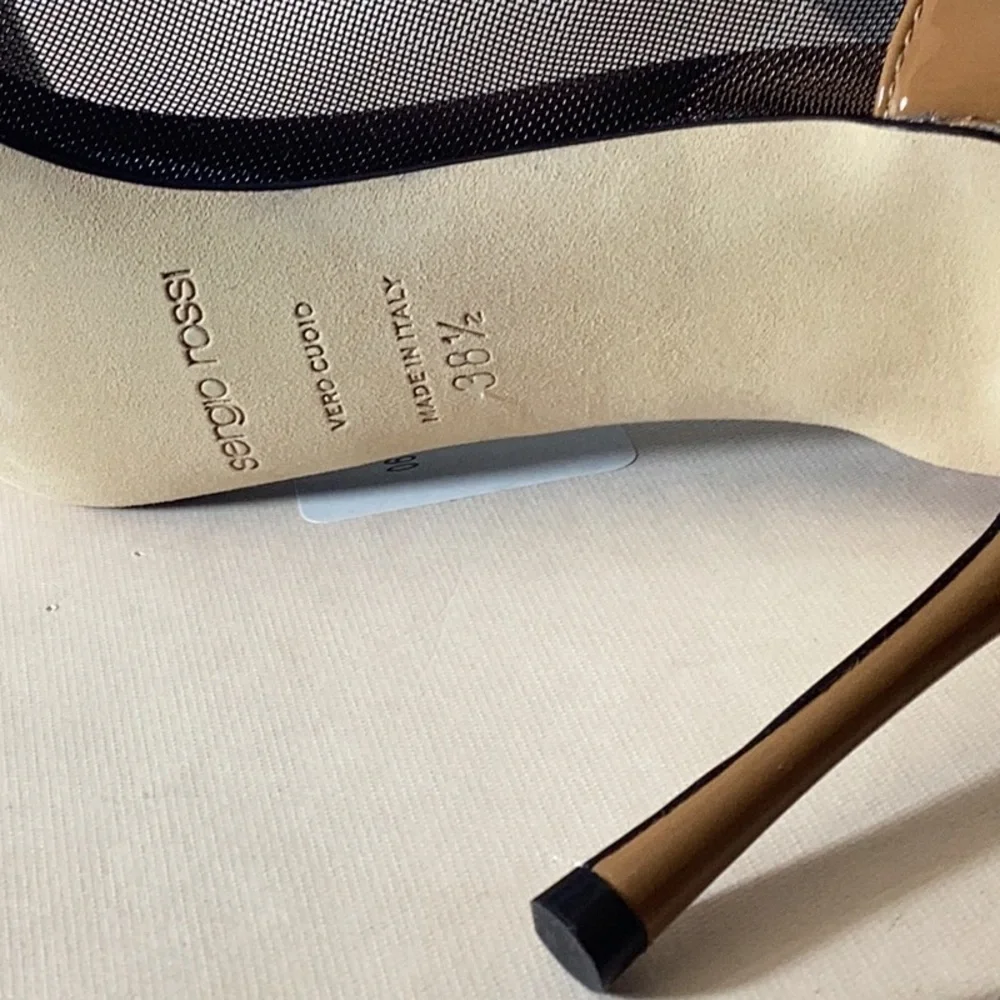 SERGIO ROSSI
Sergio rossi pumps - Picture 10 of 12